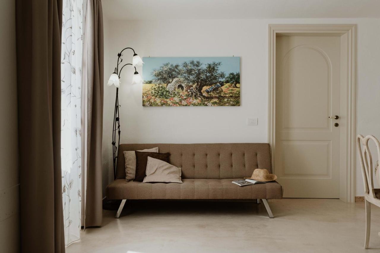 Borgo Felline Ospitalita Autentica Exteriör bild