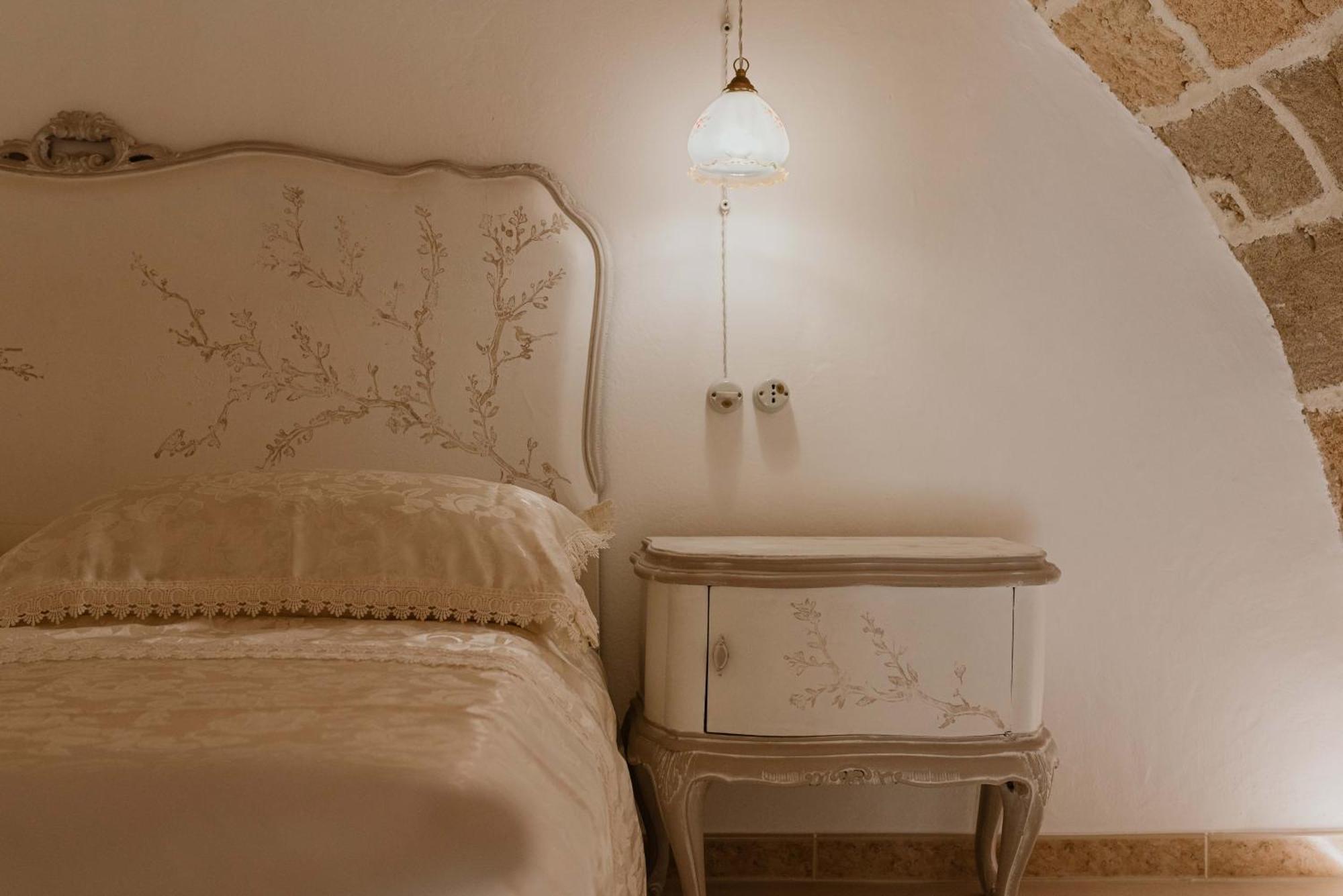 Borgo Felline Ospitalita Autentica Exteriör bild